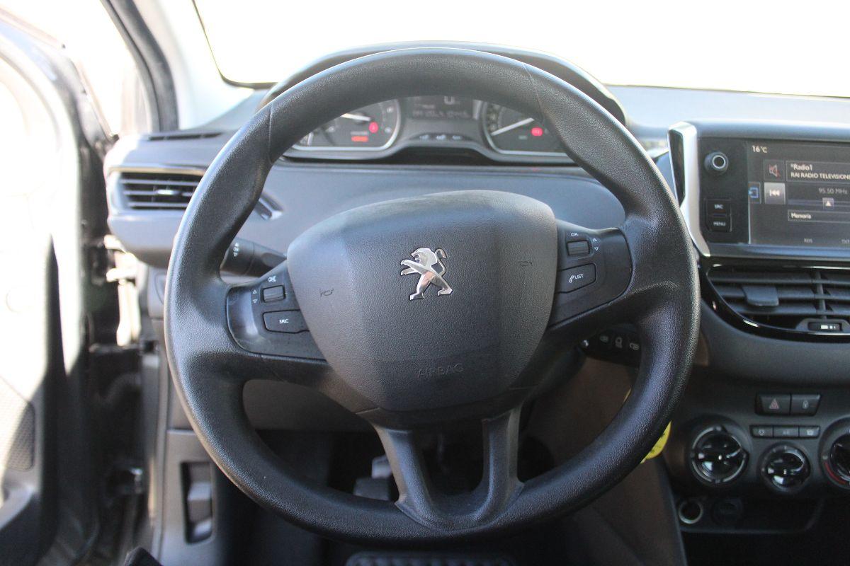 PEUGEOT 208 usata - foto 12 | Auto Yachting Mango Padula