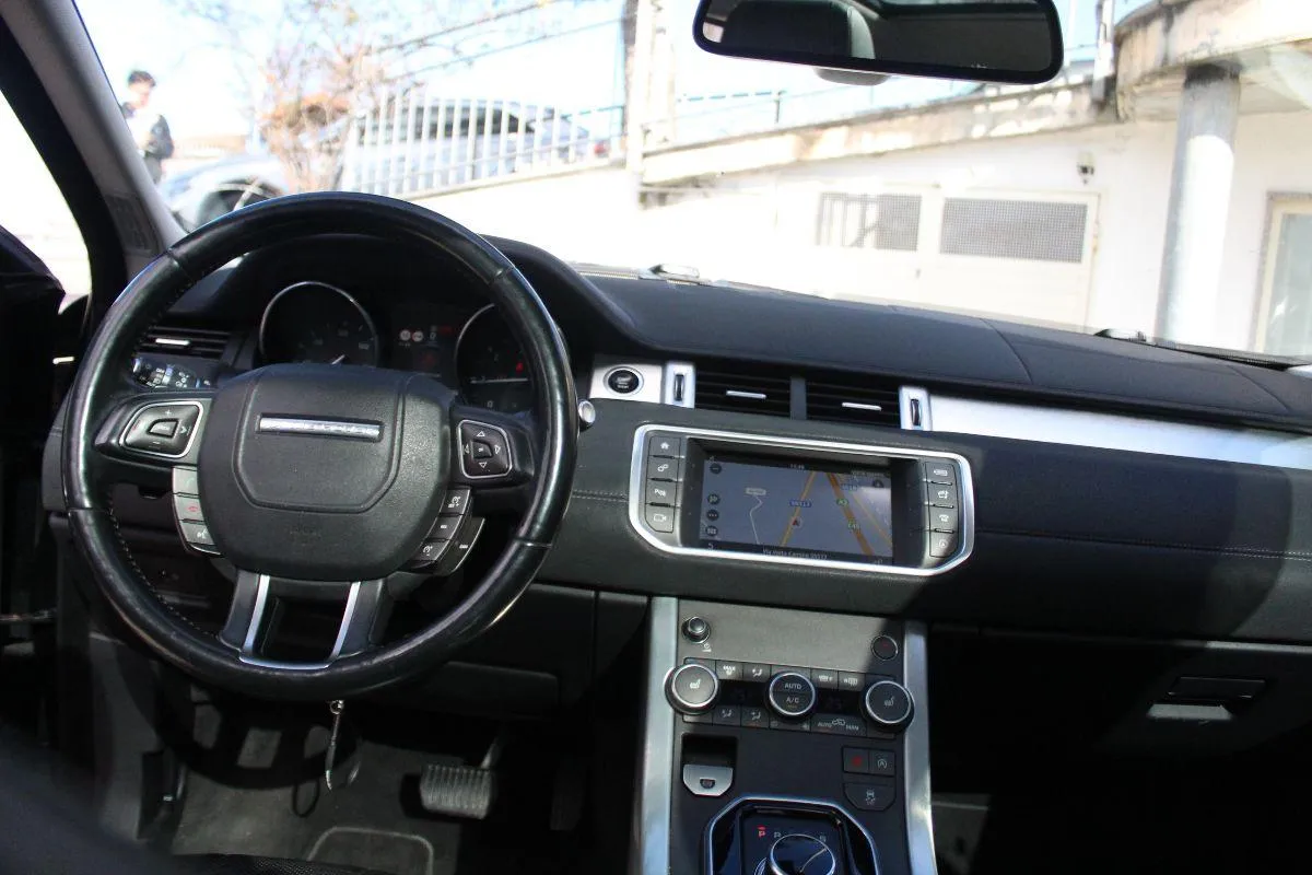 LAND ROVER - Range Rover Evoque -  2.0 TD4 180CV 5p. Business Edition SE