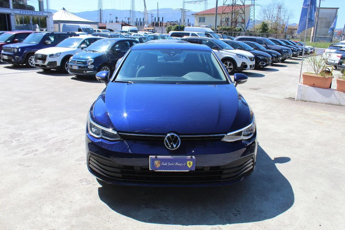 VOLKSWAGEN - Golf VIII 1.0 etsi evo Life 110cv dsg