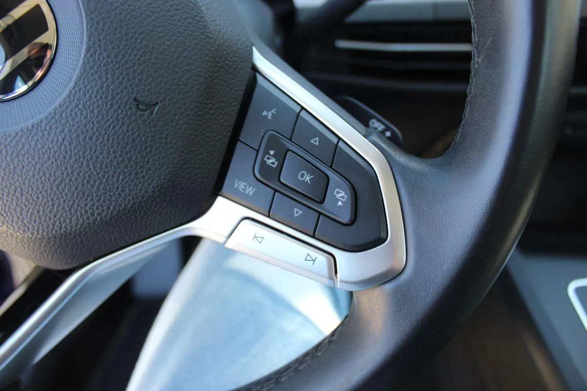 VOLKSWAGEN - Golf VIII 1.0 etsi evo Life 110cv dsg