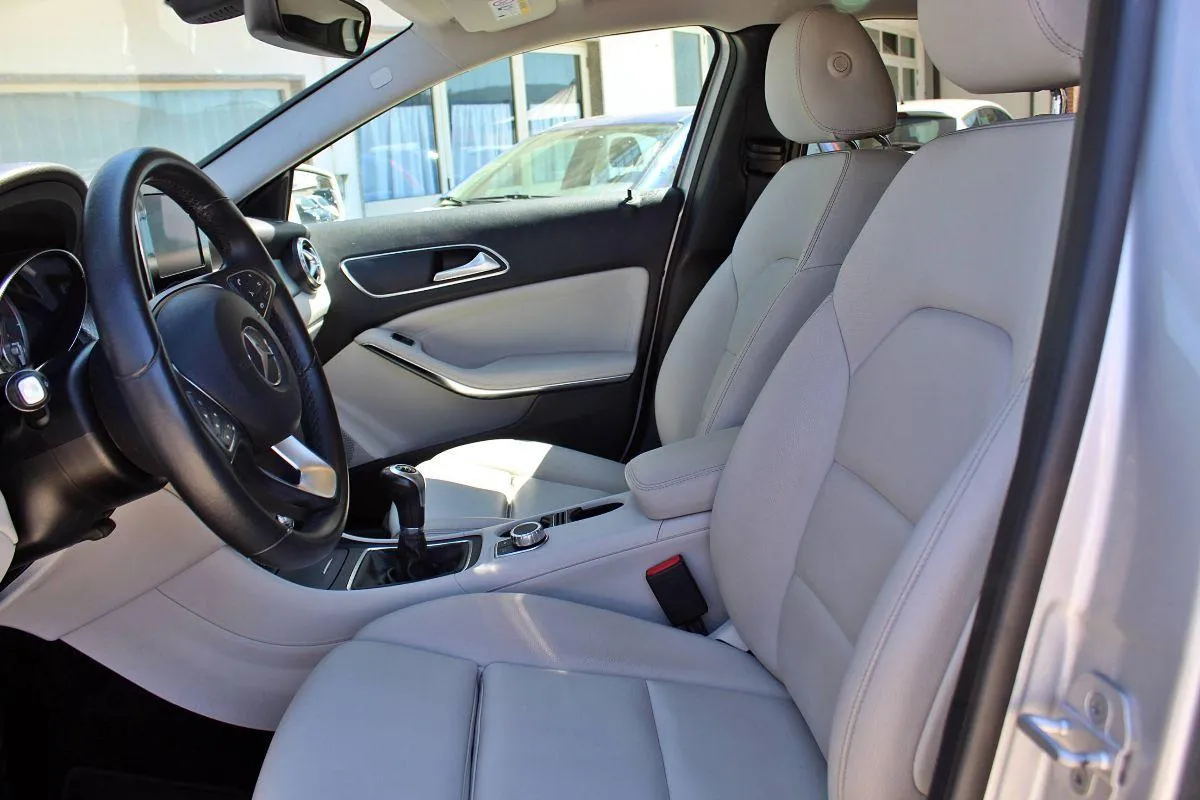 MERCEDES - Classe GLA - GLA 180 d Premium