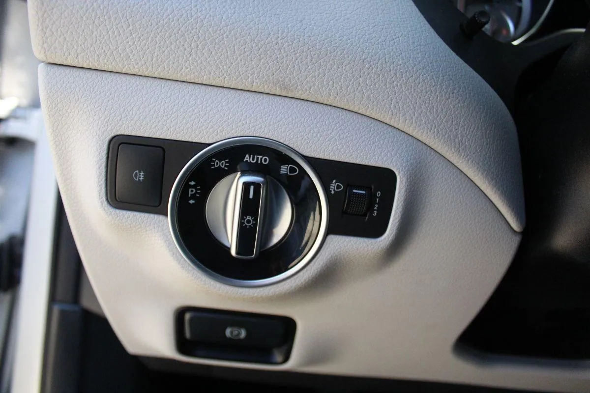 MERCEDES - Classe GLA - GLA 180 d Premium
