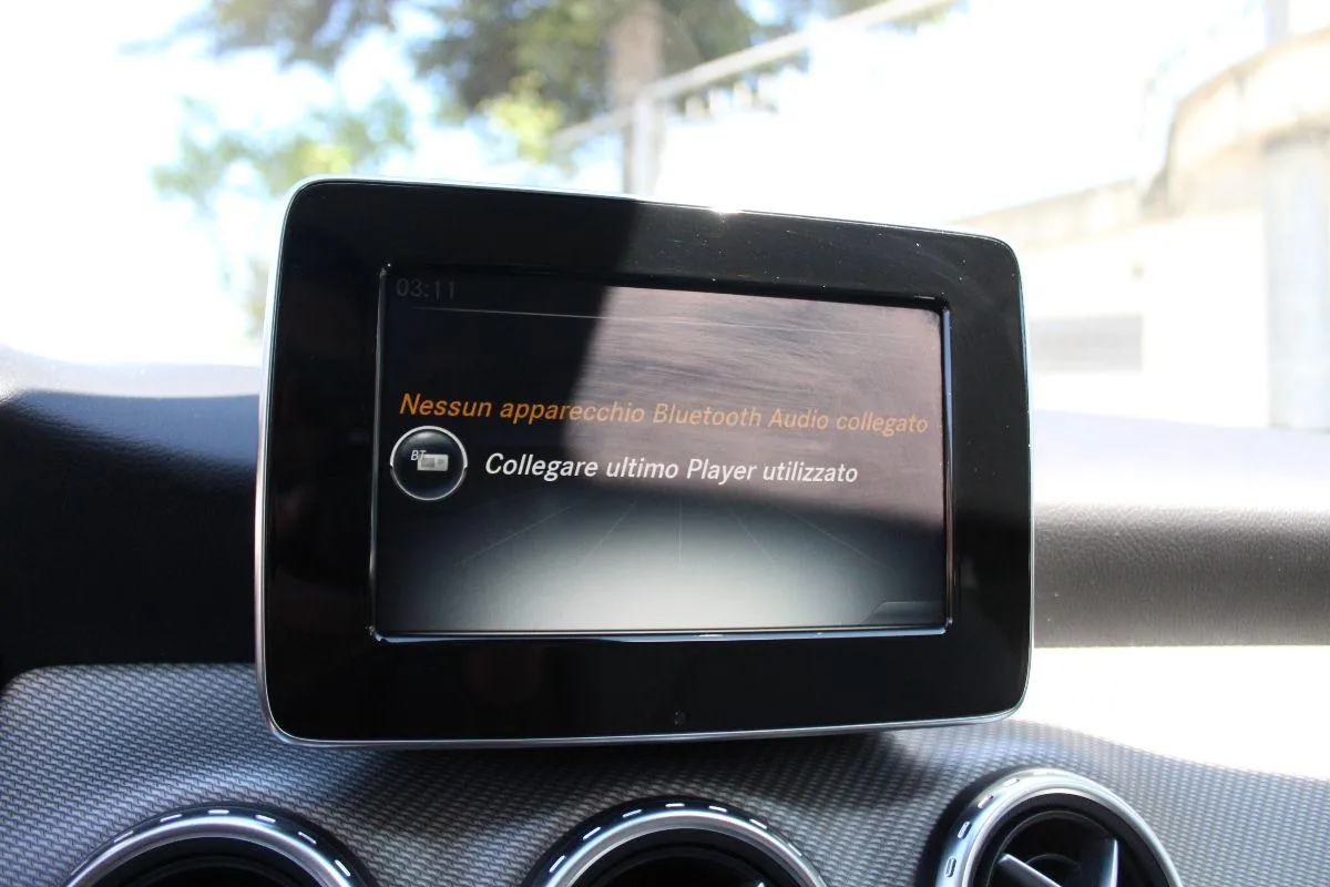 MERCEDES - Classe GLA - GLA 180 d Premium