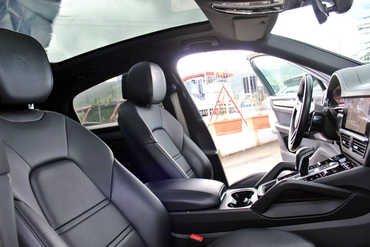 PORSCHE - Cayenne Coupe' - 3.0 V6 Platinum Edition