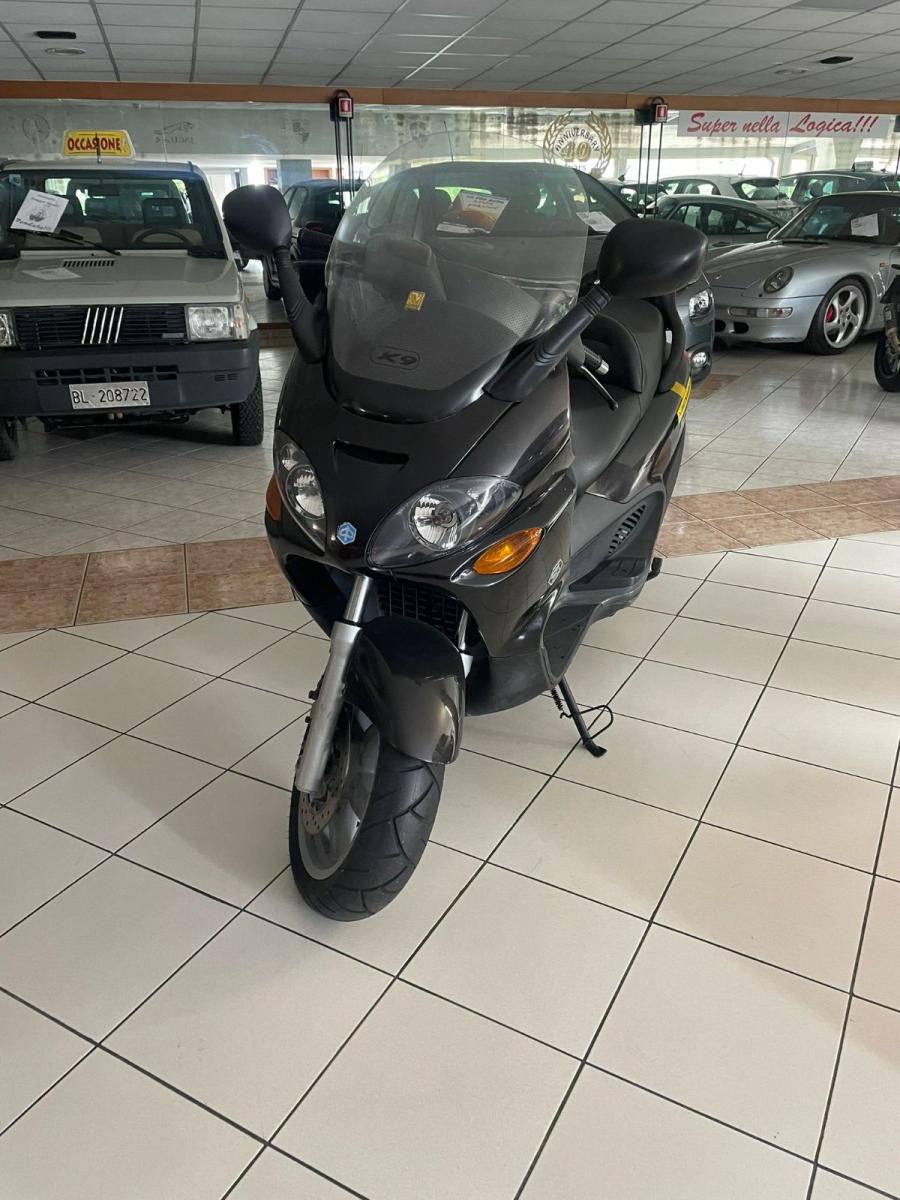 Piaggio X9 250 usata - interni | Auto Yachting Mango Padula