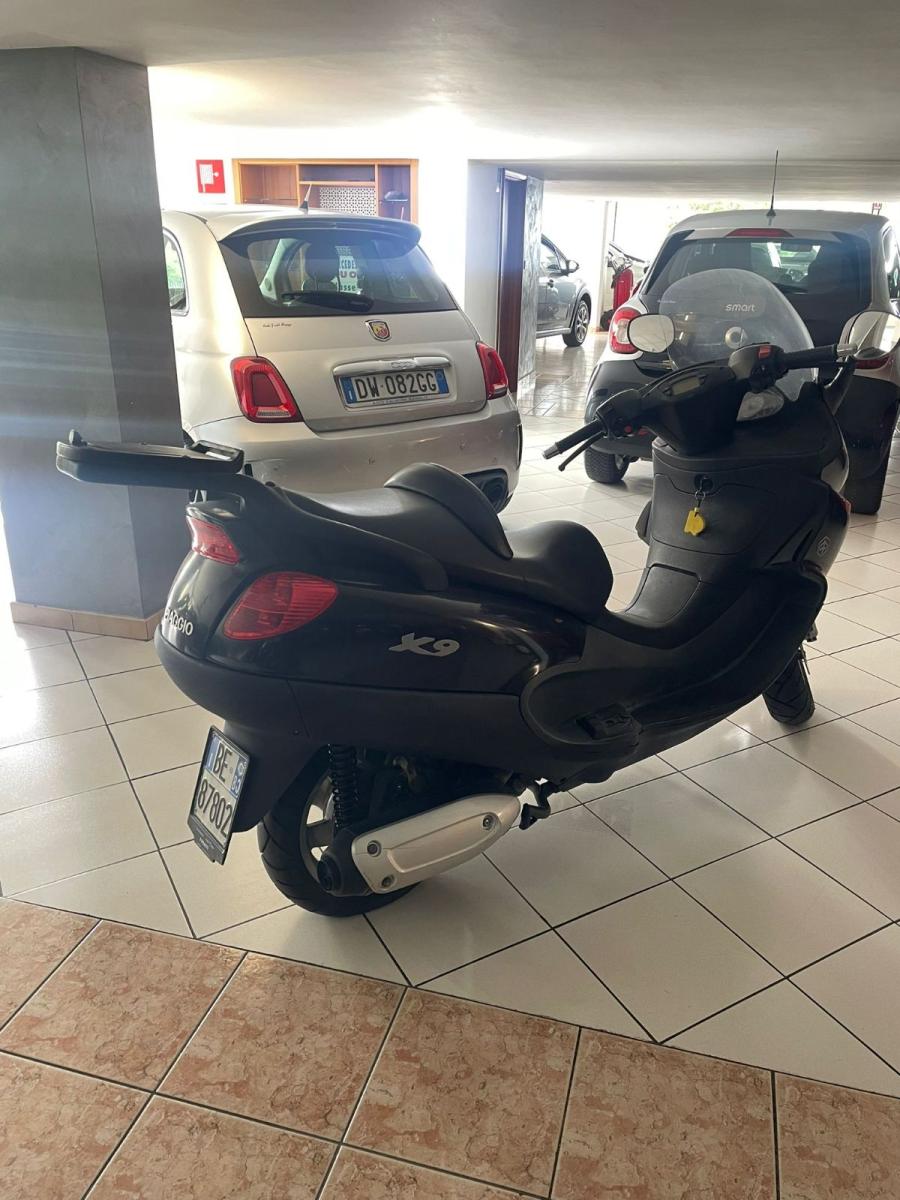 Piaggio X9 250 usata - foto 3 | Auto Yachting Mango Padula