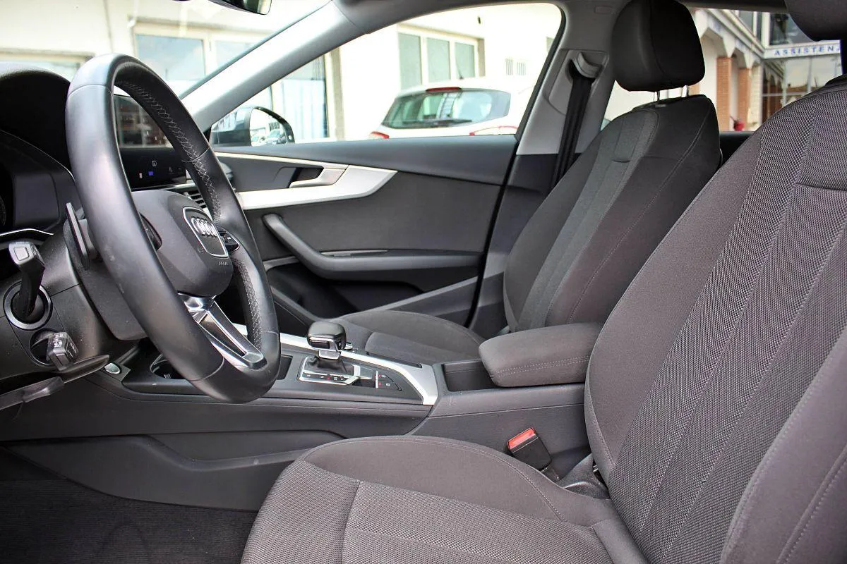 AUDI - A4 Avant - 35 TDI S tronic Business Sport
