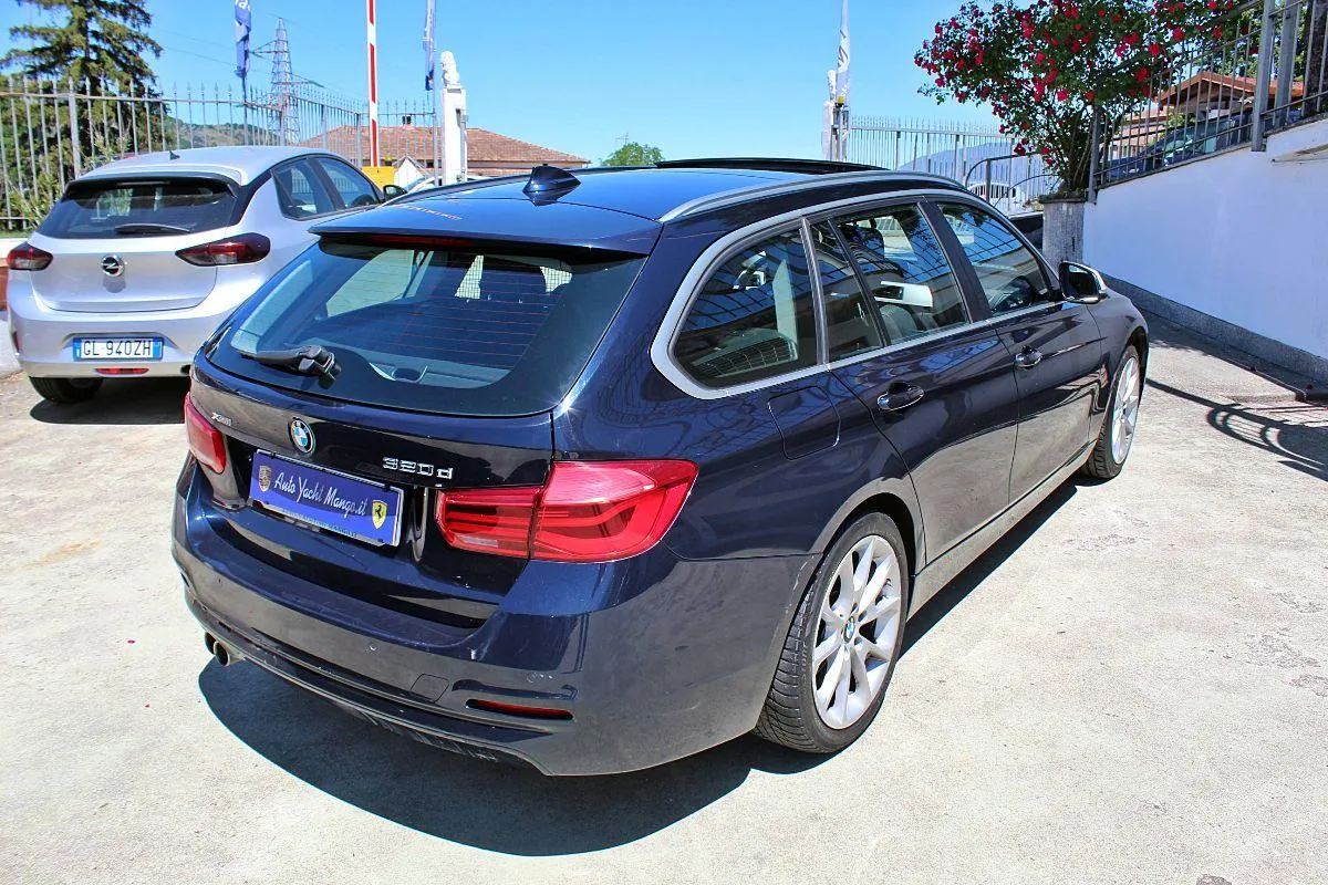BMW - Serie 3 Touring - 320d xDrive Touring Business Advantage
