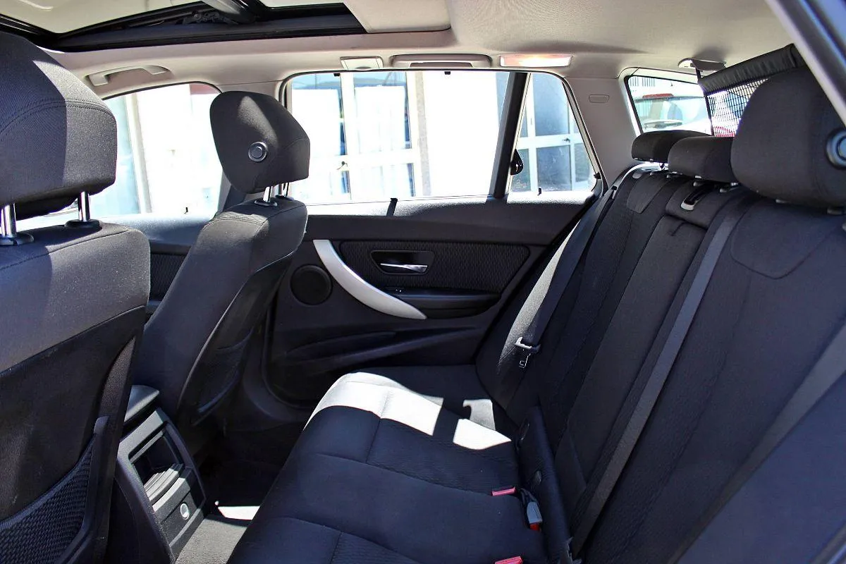 BMW - Serie 3 Touring - 320d xDrive Touring Business Advantage