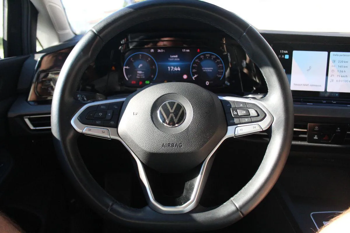 VOLKSWAGEN - Golf - VIII 2022 2.0 tdi  Style 115cv dsg