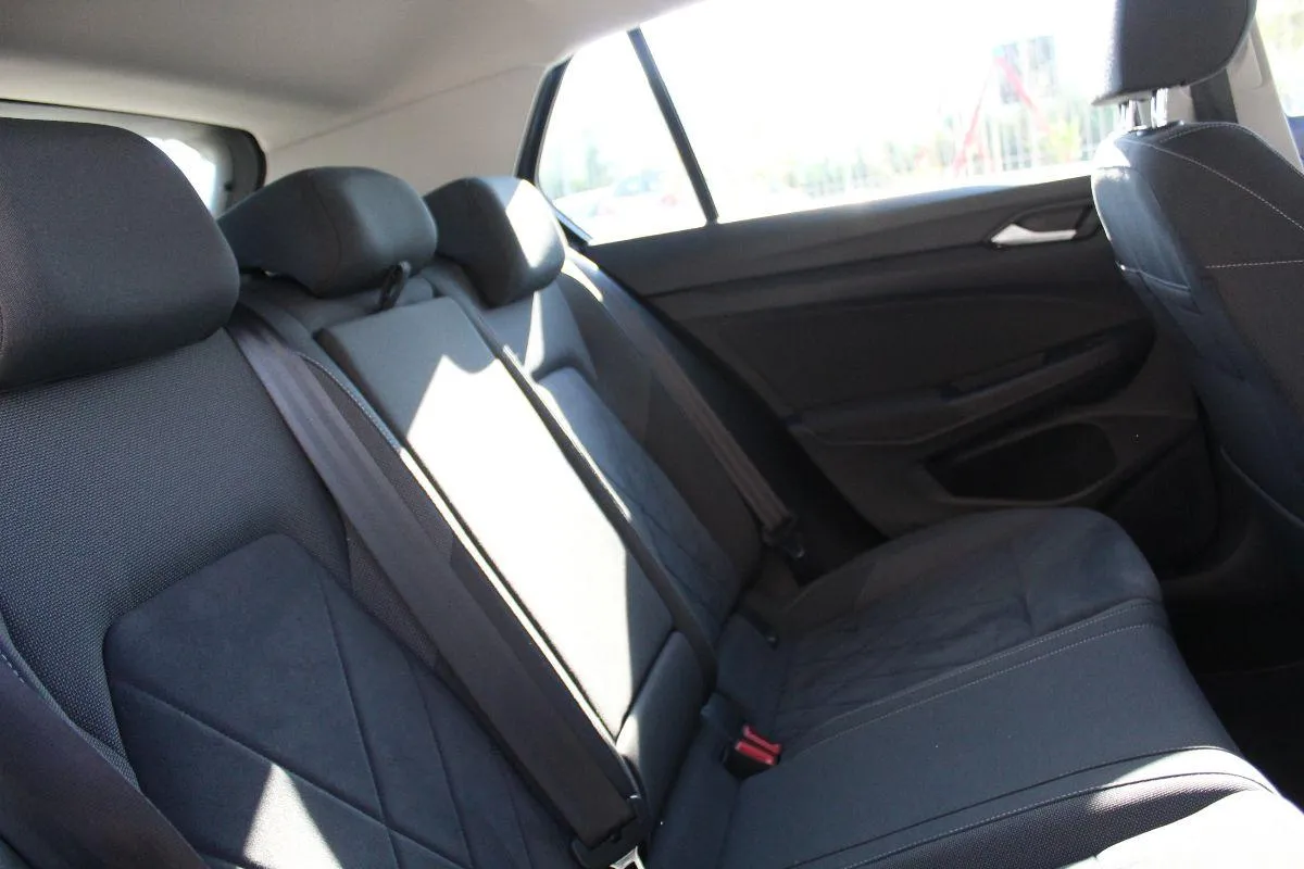 VOLKSWAGEN - Golf - VIII 2022 2.0 tdi  Style 115cv dsg