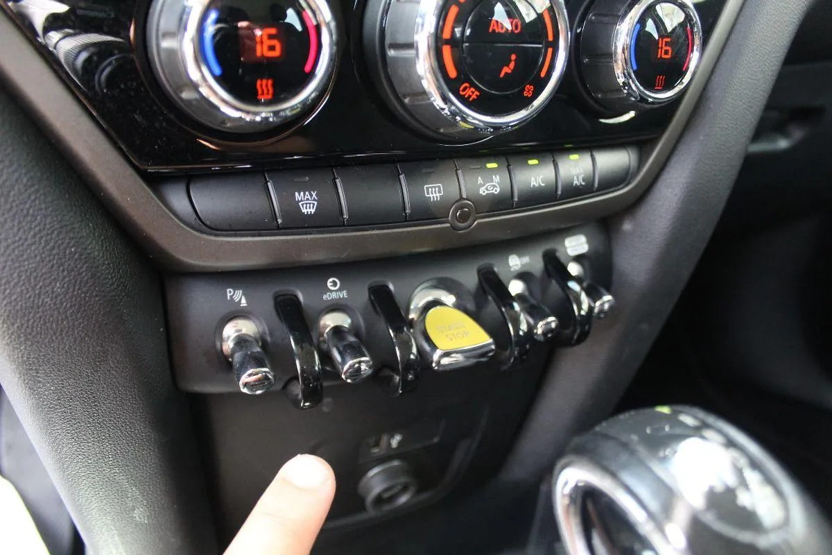 MINI - Countryman - Mini 1.5 Cooper SE Business Countryman ALL4 Automatica