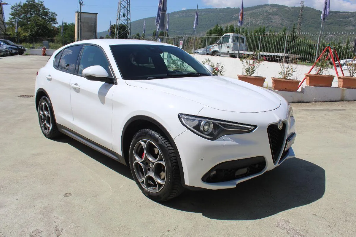 ALFA ROMEO - Stelvio 2.2 t Sprint Q4 190cv AT8 F1