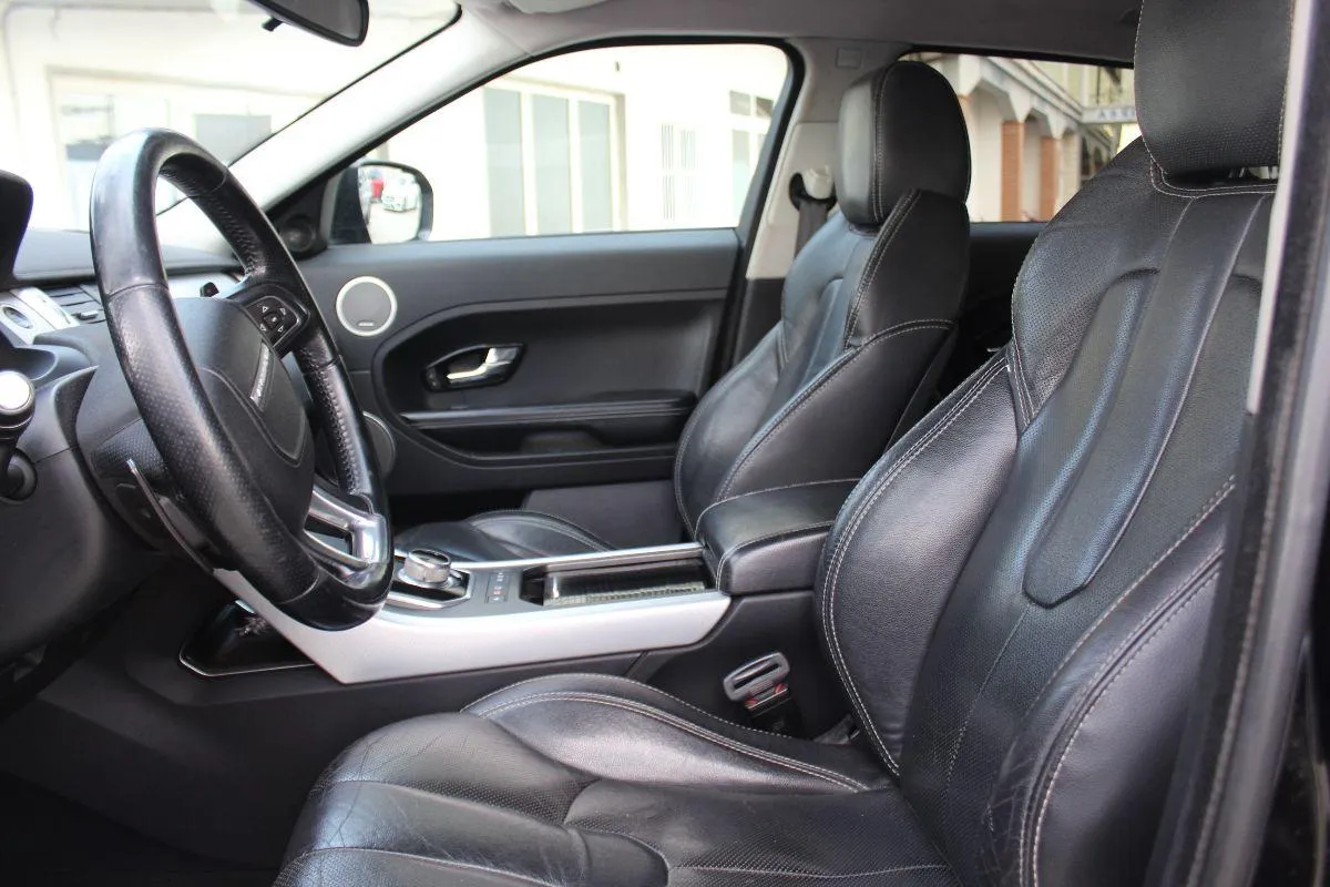 LAND ROVER - Range Rover Evoque - 2.2 TD4 5p. Pure Tech Pack