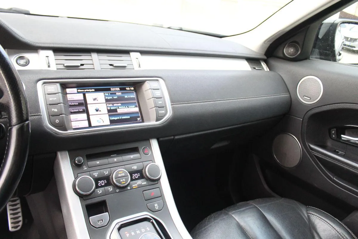 LAND ROVER - Range Rover Evoque - 2.2 TD4 5p. Pure Tech Pack