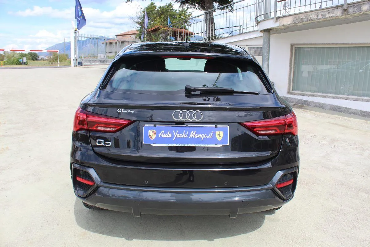 AUDI - Q3 Sportback - 35 TDI S Tronic Business Plus