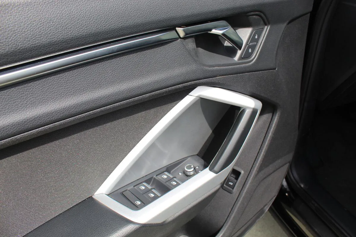 AUDI - Q3 Sportback - 35 TDI S Tronic Business Plus