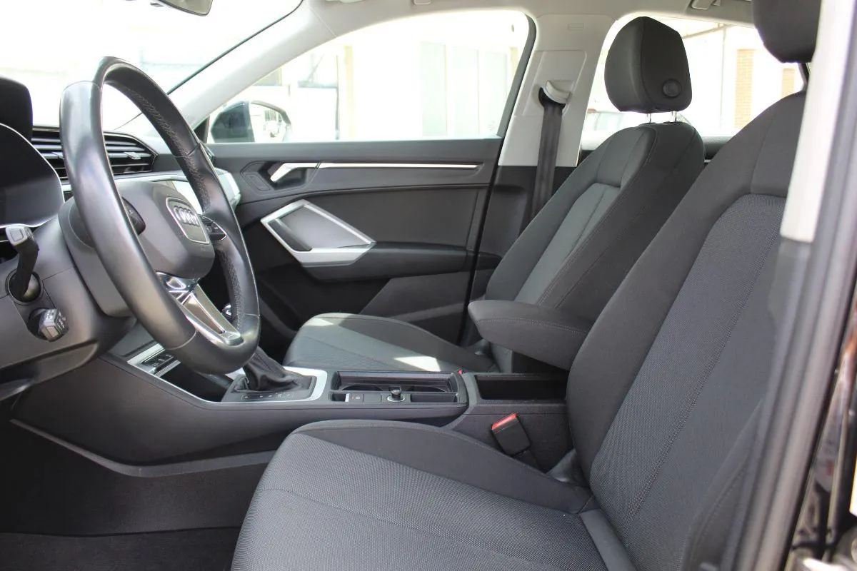 AUDI - Q3 Sportback - 35 TDI S Tronic Business Plus