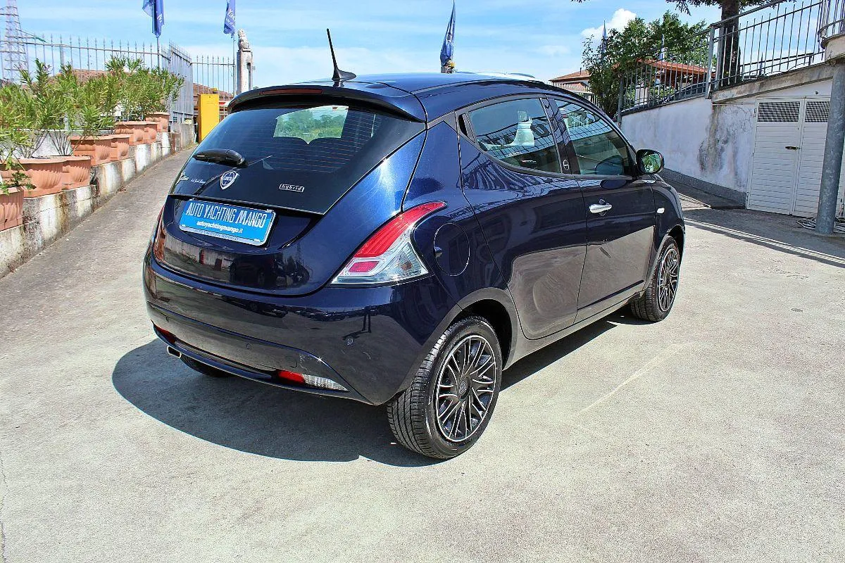 LANCIA - Ypsilon - 1.0 FireFly 5p.S&S Hyb. Eco Gold