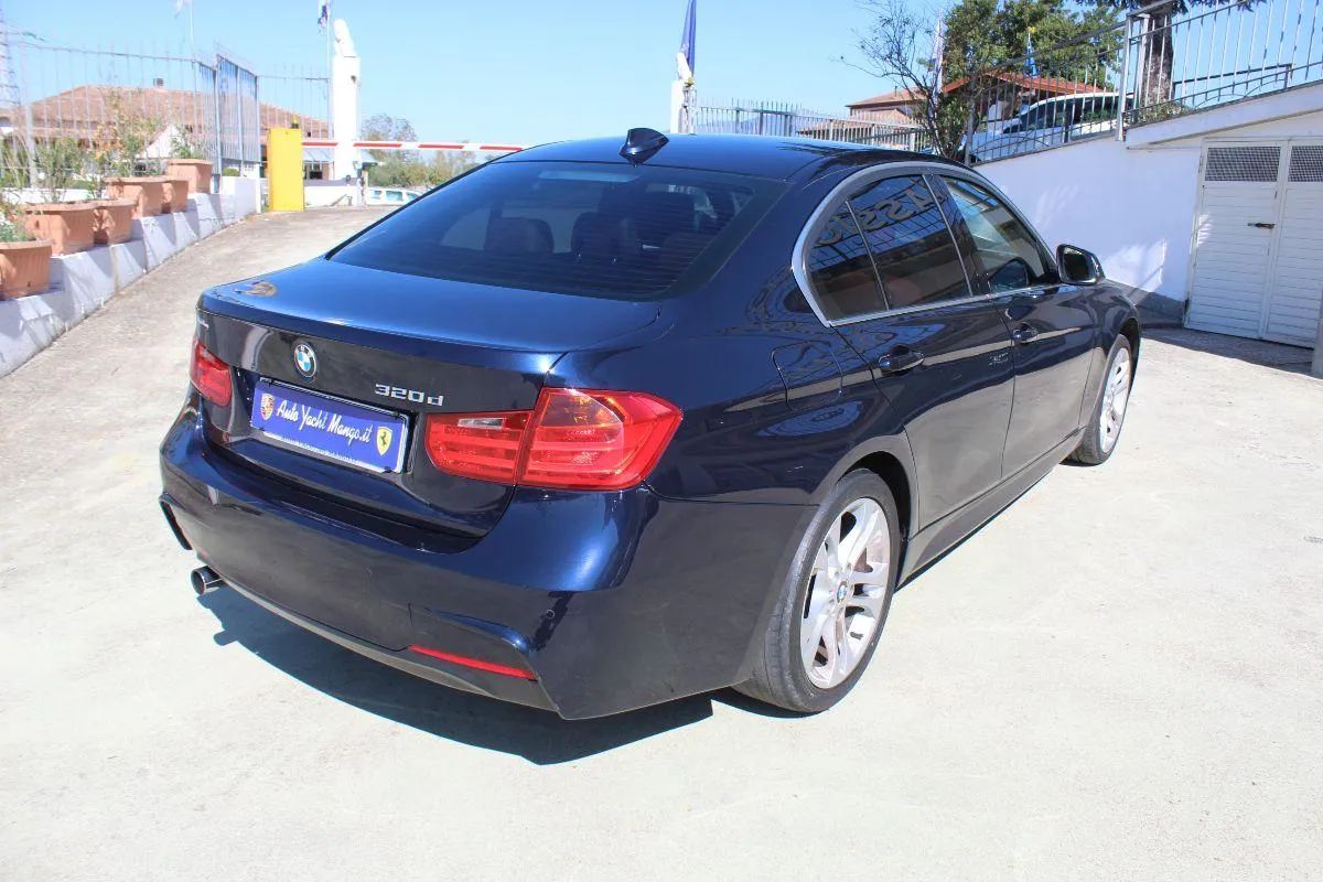 BMW - Serie 3 - 320d Futura