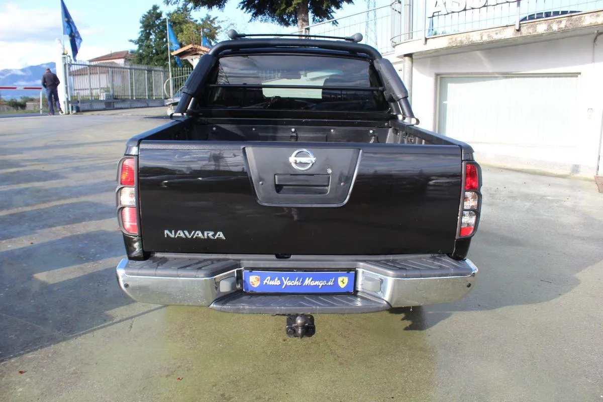 NISSAN - Navara