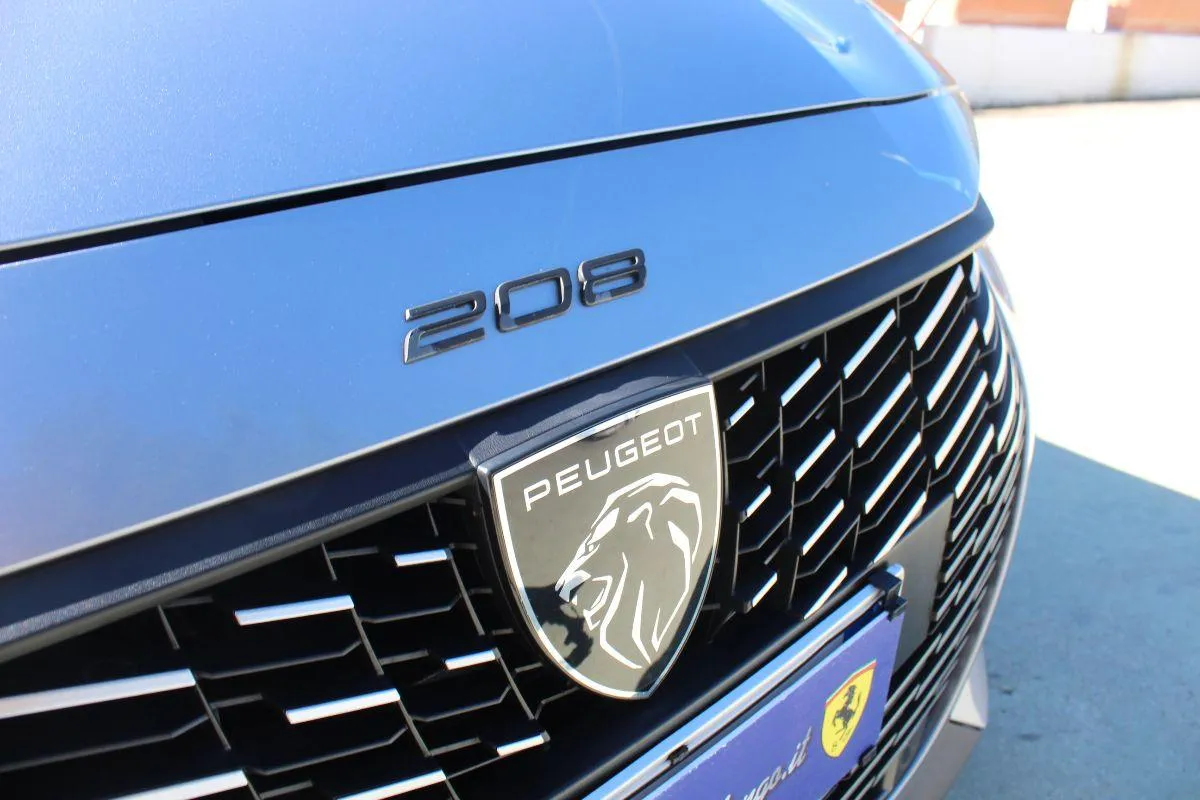 PEUGEOT - 208 - PureTech 100 S&S 5p. Allure