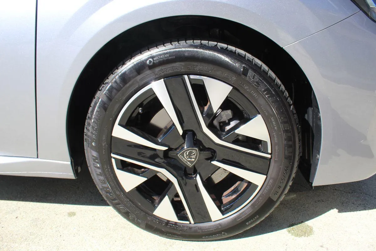 PEUGEOT - 208 - PureTech 100 S&S 5p. Allure