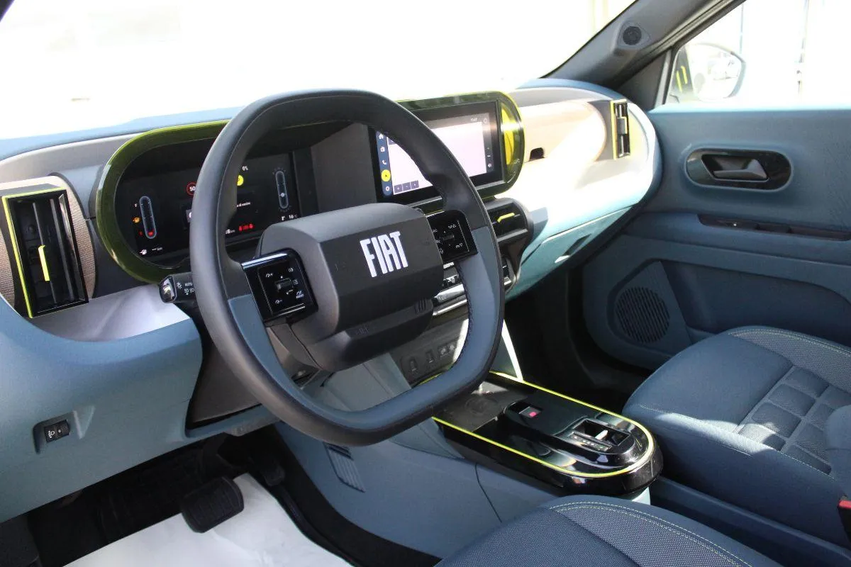 FIAT - Grande Panda - 1.2 Hybrid 110 S&S La Prima
