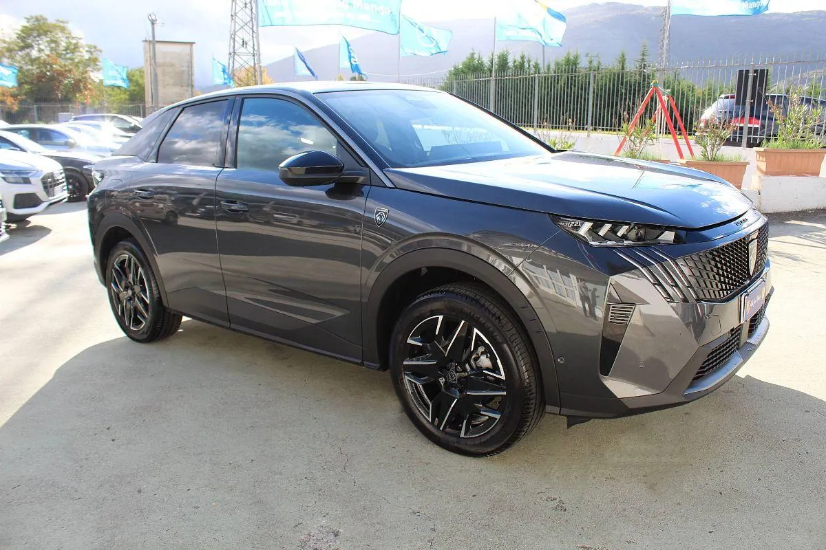 PEUGEOT - 3008 - Hybrid 136 e-DCS6 GT
