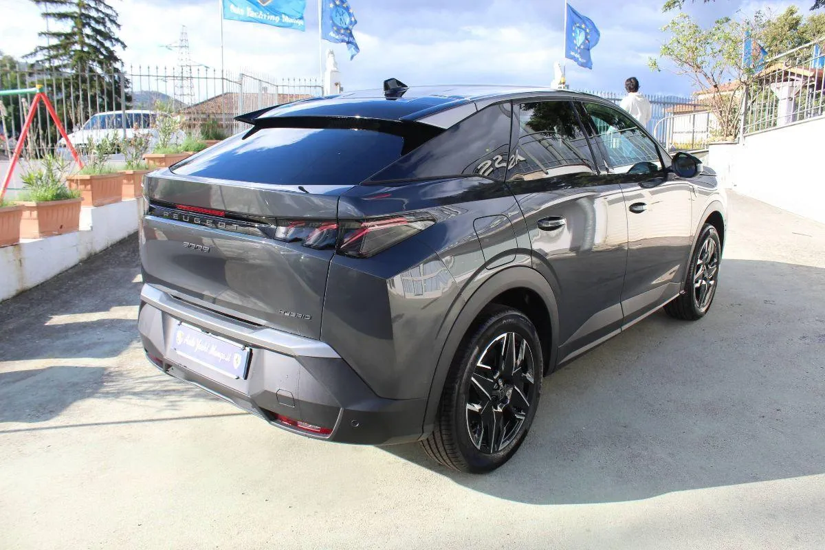 PEUGEOT - 3008 - Hybrid 136 e-DCS6 GT