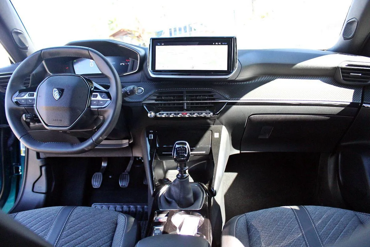 PEUGEOT - 2008 - PureTech 100 S&S Allure