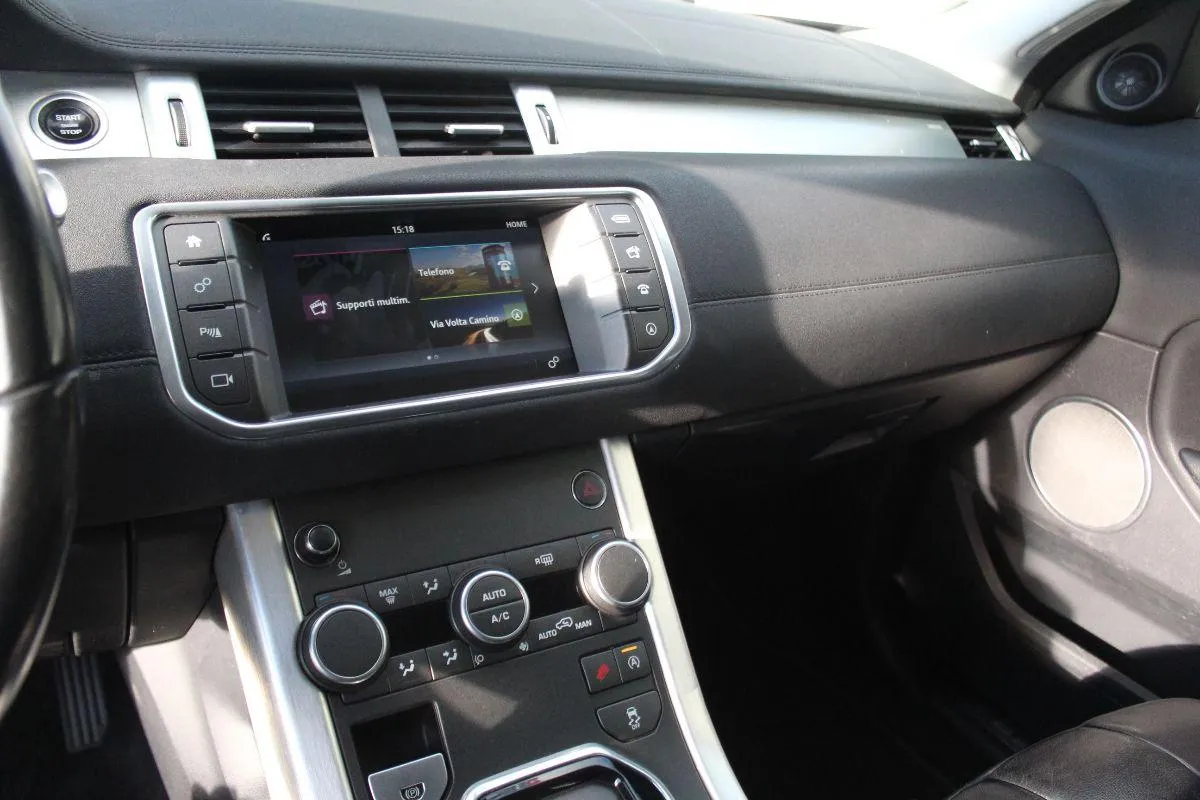 LAND ROVER - Range Rover Evoque -  2.0 TD4 5p. SE Dynamic