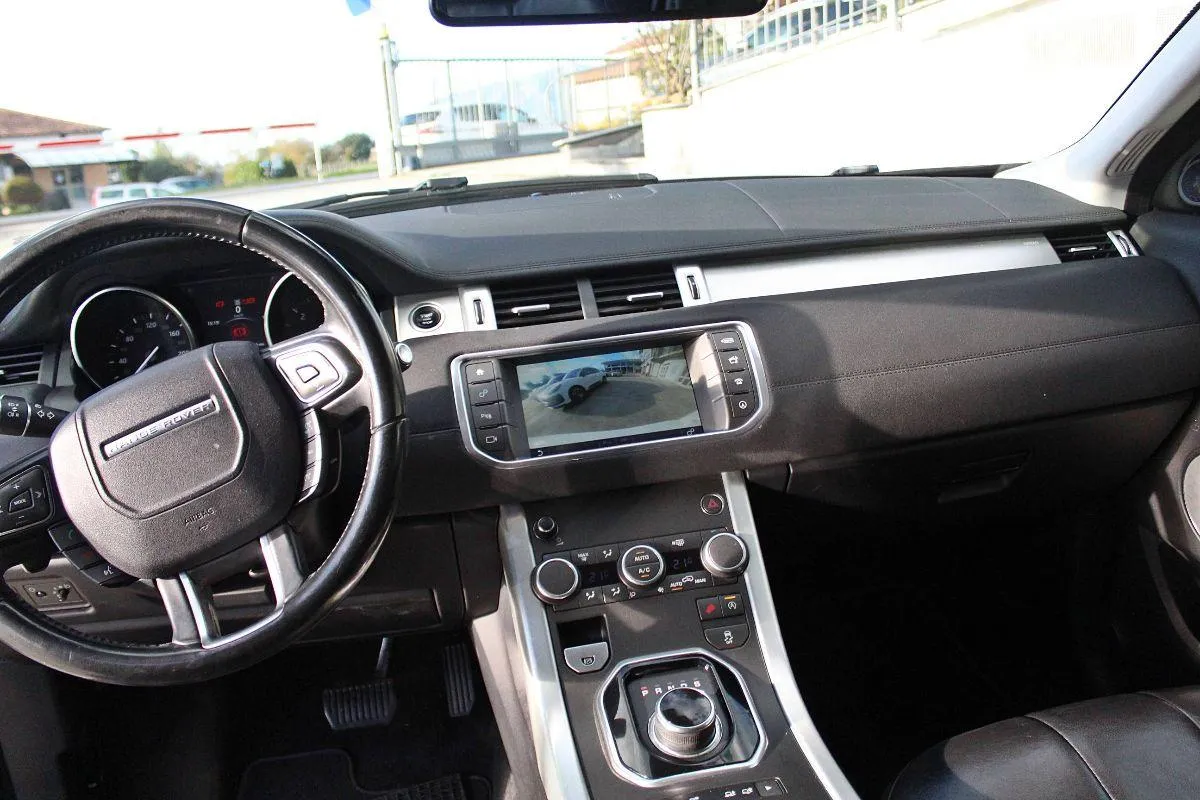 LAND ROVER - Range Rover Evoque -  2.0 TD4 5p. SE Dynamic