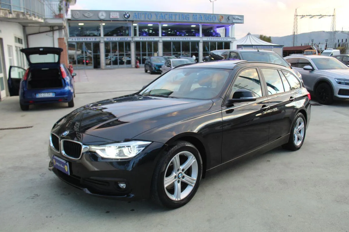 BMW - Serie 3 Touring - 320d Touring Business Advantage aut.