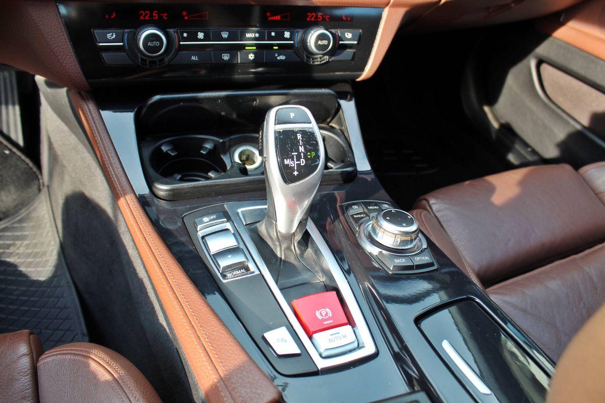 BMW Serie 5 Touring usata - foto 20 | Auto Yachting Mango Padula