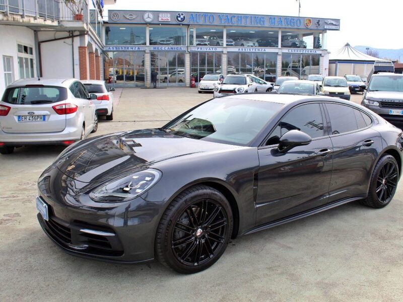 PORSCHE Panamera — Foto 1 von 26