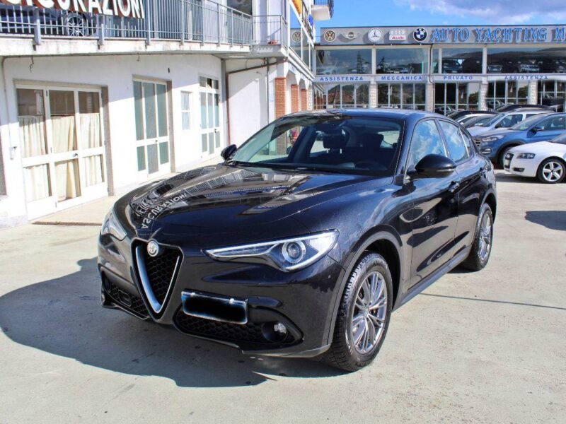 ALFA ROMEO Stelvio — Foto 1 di 28