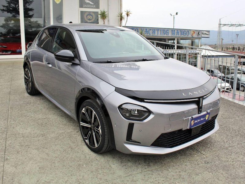 LANCIA Ypsilon — Foto 1 von 23