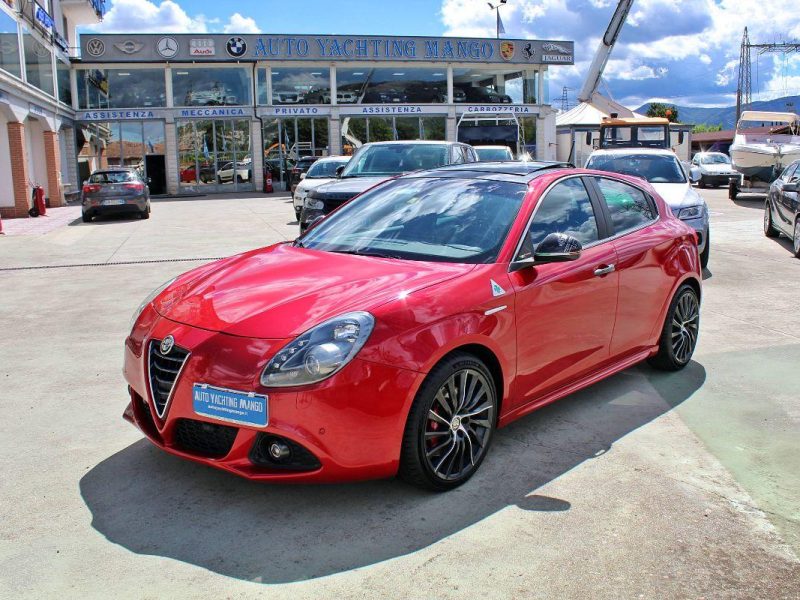 ALFA ROMEO Giulietta — Foto 1 di 24