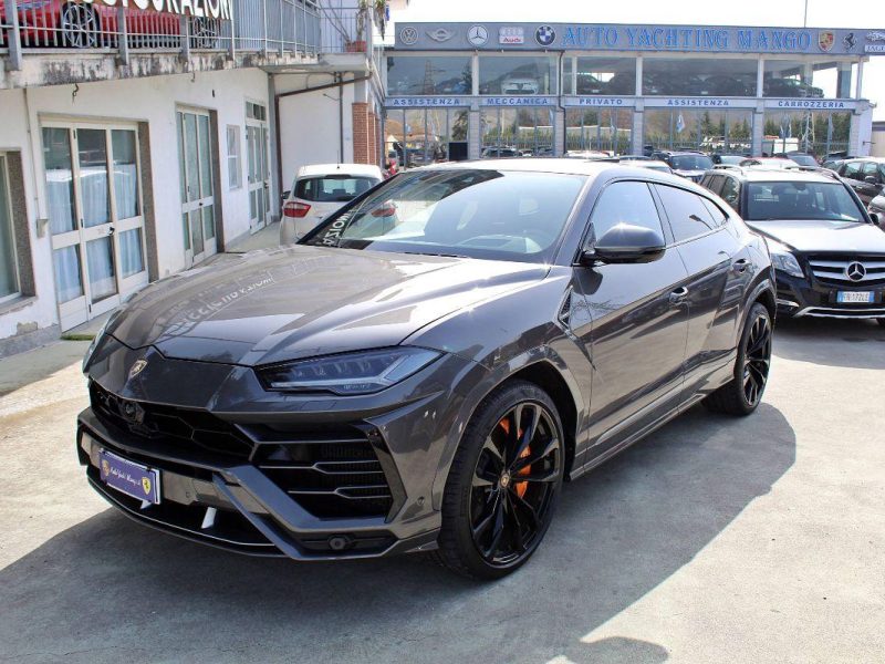 LAMBORGHINI Urus — Foto 1 von 29