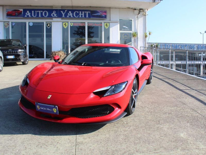FERRARI 296 GTB — Foto 1 von 28