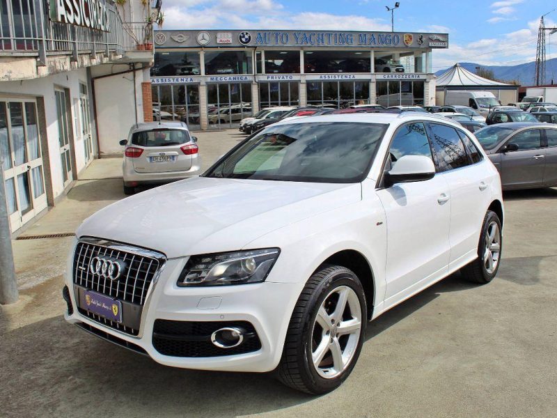 AUDI Q5 — Foto 1 di 22