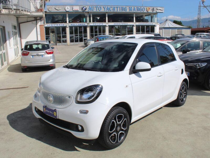 SMART Forfour — Foto 1 di 25